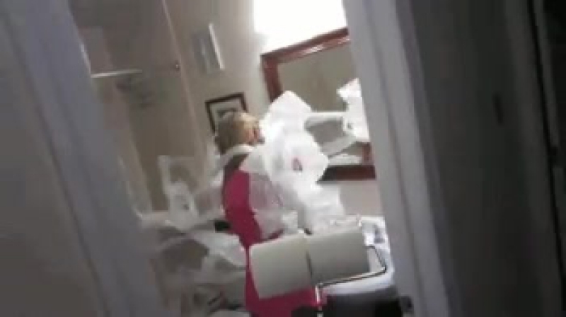 Если исчерпан словарный запас можно применить изматывающее средство