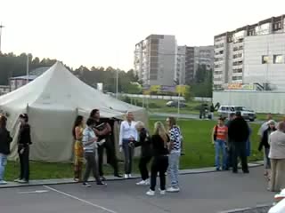 Настя приходько играет с бутылкой)))