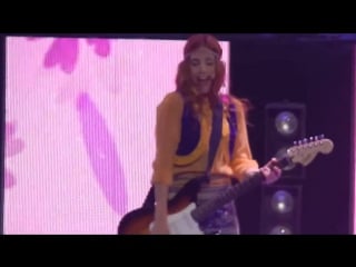 Veo veo martina stoessel, candelaria molfese, lodovica comello (hd) paris 17 01 14