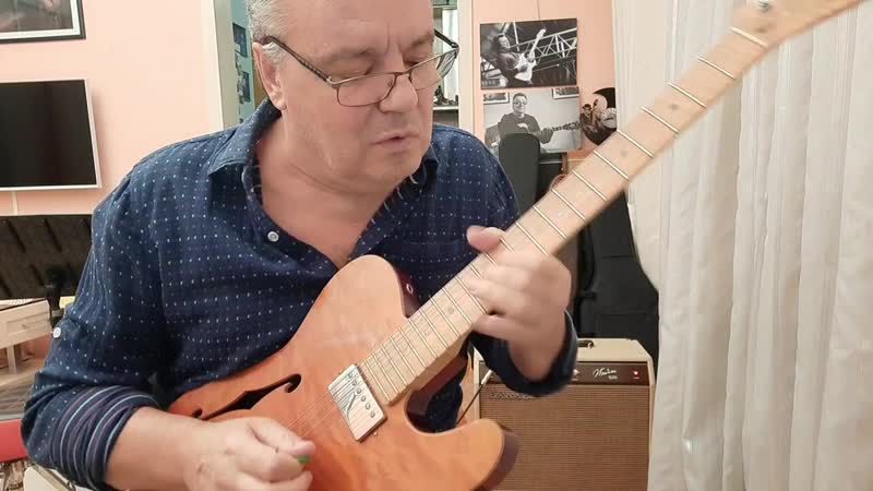 Из моей рубрики "гитарные разминки", не стандартный осенний блюз с хорусом 😜