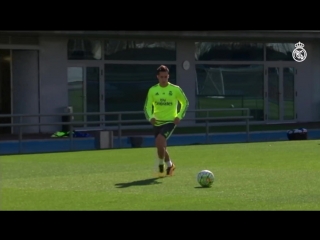 Real madrid training before the derbi