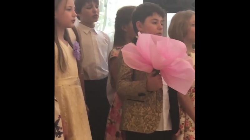 Дана борисова, даже на празднике дочери решила заработать