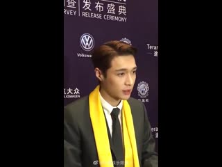 190612 #yixing trans #exo #lay #yixing 25th huading awards backstage interview