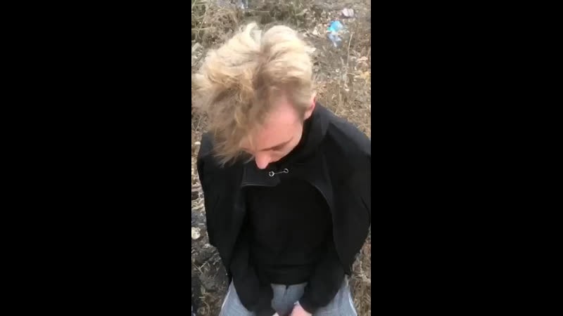 Гомосексуалисты извинились на коленях