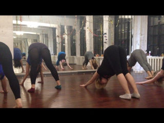 Младшие (катины) разминка / растяжка + катя 22 12 2015