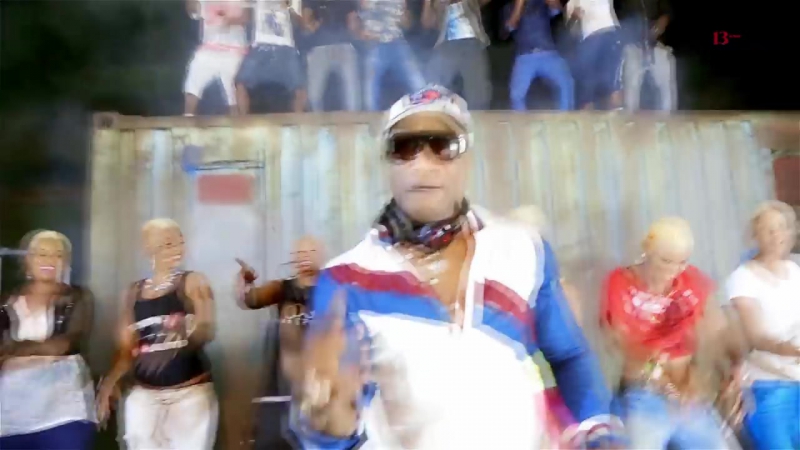 Koffi olomide selfie (clip officiel)