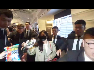 [fancam] 170512 boram & soyeon ariived taipei airport