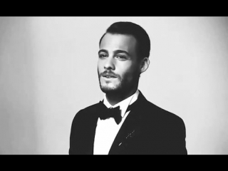 İyiki hayatımdasın sensiz kimler anlasın attığım her adımdasın sol yanımsın @kerembursin