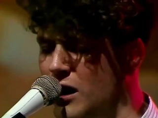 Blancmange living on the ceiling (live on the tube 1982)