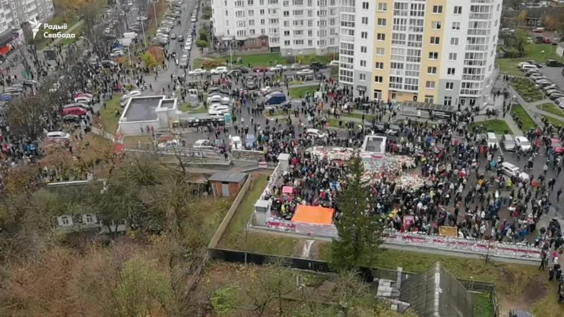 На плошчы перамен у менску ўжо тысячы пратэстоўцаў
