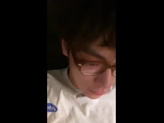 Omggg seunghyunn finally showing his face