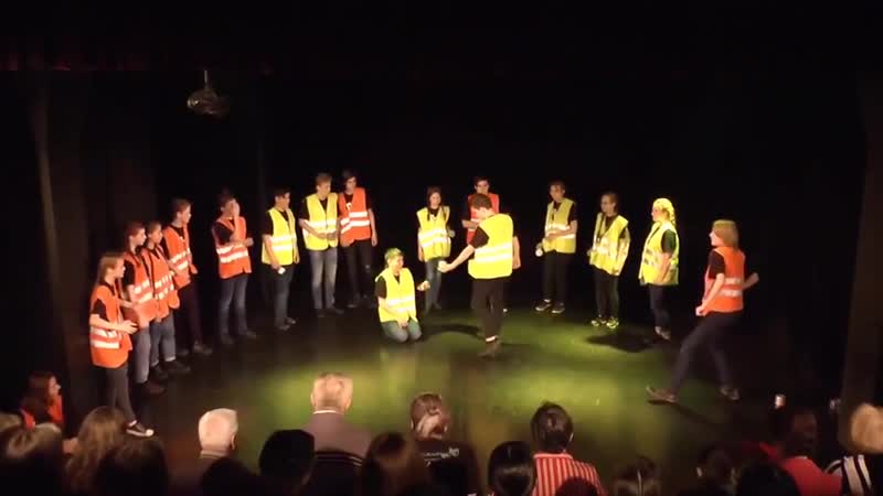 Тот самый молодые «секс» спектакль «чиполлино»