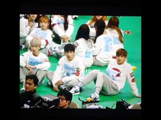 160118 mbc idol star athletics championship| oh my girl [fancam]