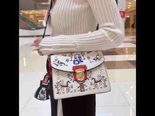 Vintage women handbag