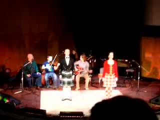 Tin thistle & shady glen – let’s have a ceilidh