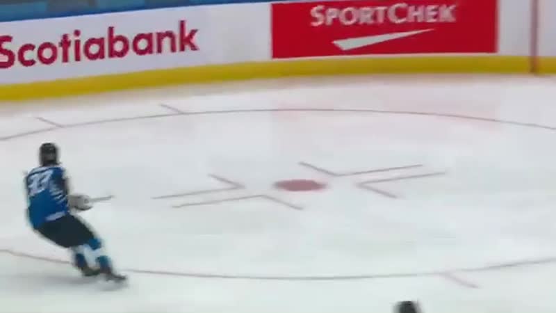 Коул кофилд забивает шикарный гол с бэкхенда