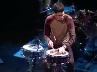 Tomas lang, marco minneman, jonny rabb snare solo, trio pe