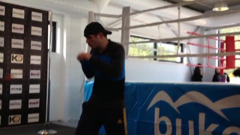 Денис беринчик (тренироа с fight ball)