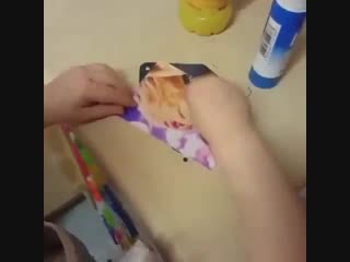 Wsl making her v christmas decorations for the tree