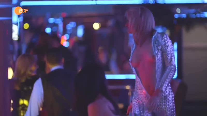 Йелла хаазе, жасмин герат, надежда бреннике команда