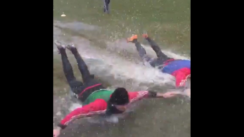 Симоне дзадза и альваро мората дурачатся после тренирои