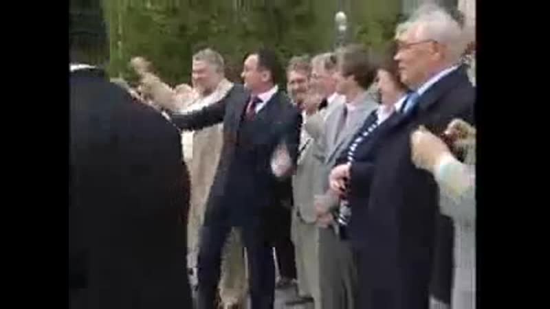 Президент республики чувашия отжигает) вот такие должны быть президенты) уважение и хвала!)