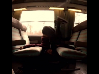 Tmongram m'annoio in treno