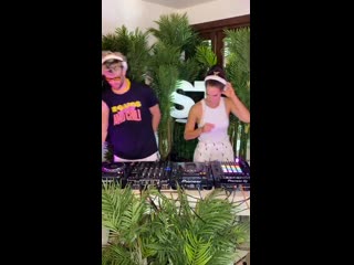 Sofitukker live igtv day 107 freakfamfriday