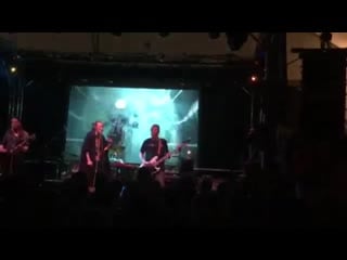 Psychedelic sundae (frome) encore, silver machine with ron tree