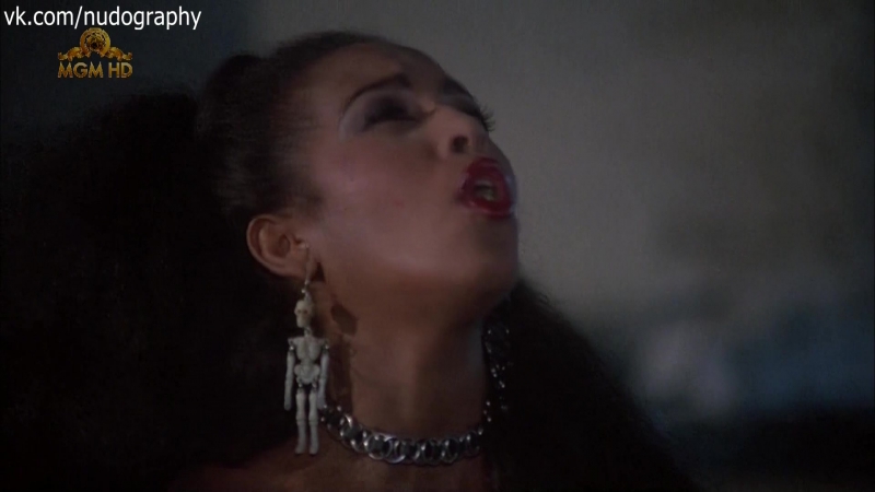 Hunt porn video – Марша а хант (marsha a hunt) голая "вой 2 твоя сестра оборотень" (howling ii your sister is a werewolf, 1985)