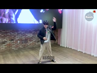 [video][191112][bangtan bomb] v dances ‘mic drop’ @ bts pop up house of bts bts (방탄소년단)