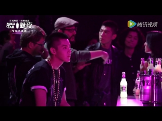 160506 kris wuyifan @ mixxtail drowsy bartender fan bts