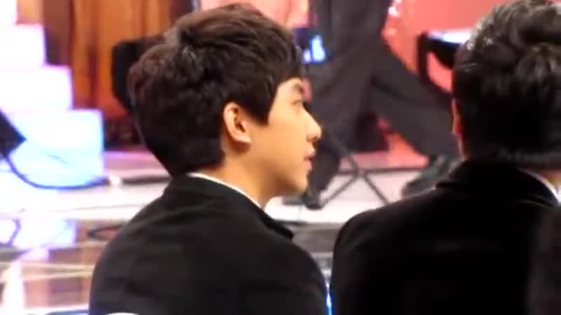 10 12 25 kbs entertainment awards fancam lee seung gi [1tsajsosava]