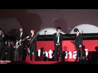 20101008 cnblue love light @ piff party