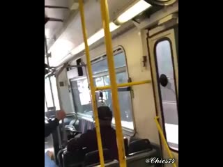 Obshestvennogo transporta na puti luchshe ne stoyat yapfiles ru mp4