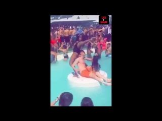 Что вообще творится в голове у этих девушек? (vhs video)