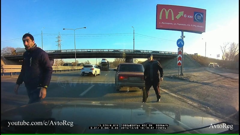 Два быдло нюхнули газку мгновенная карма