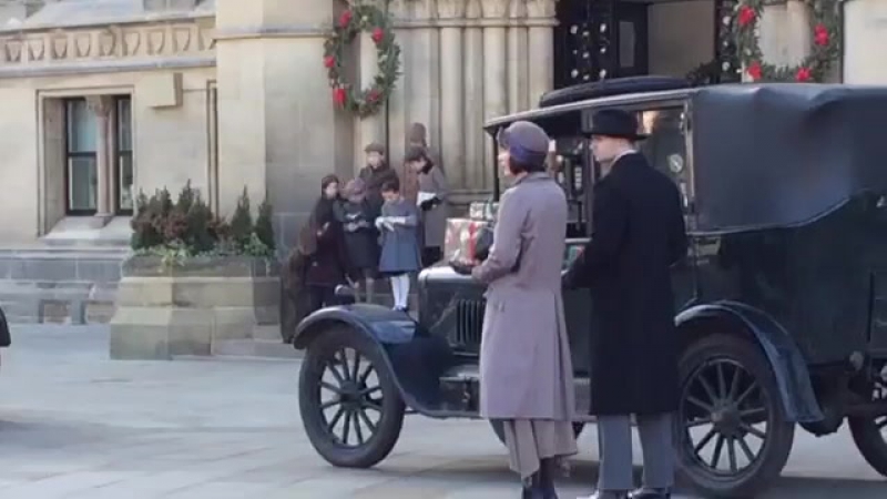 Peaky blinders season 4 filming in bradford city hall west yorkshire