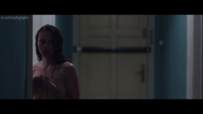 Голая тереза палмер (teresa palmer) в фильме "берлинский синдром" (berlin syndrome, 2017, кейт шортланд) 1080p