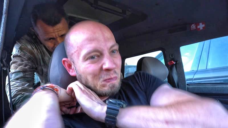 Бита для самообороны. Самооборона в машине. Самооборона от таксиста. Самооборона в машине. Самооборона в машине.
