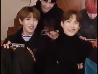 Junhee was in his own little world when the live started and donghun started patting his l