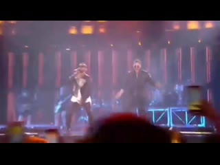 Mau y ricky ya no tiene novio / la boca / desconocidos (premios juventud 2019)