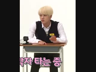 His hands are so cute and tiny my eyes are tearing up