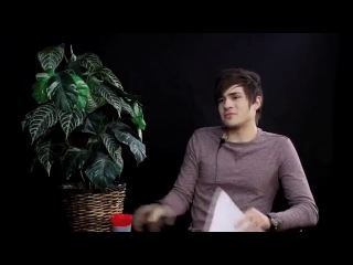 Smosh интервью с томом хиддлстоном