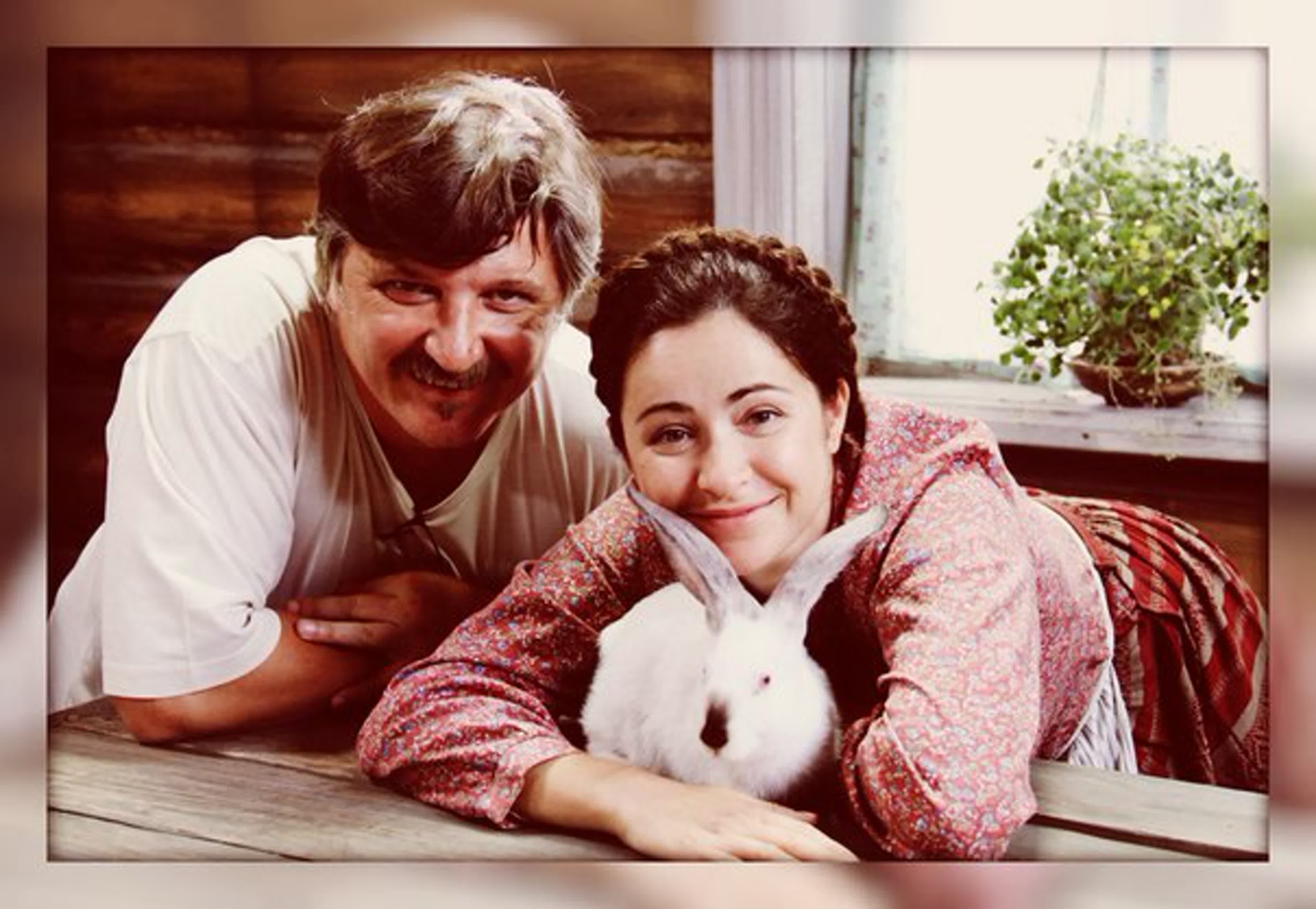 Double Sex Machines ni onlayn tomosha qiling Blowjob rasmlar chizilgan