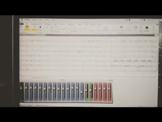 Lasfloresnolloran ese momento en el que transcribes a sibelius tu música y suena a robot gracias imaginación que hace que a