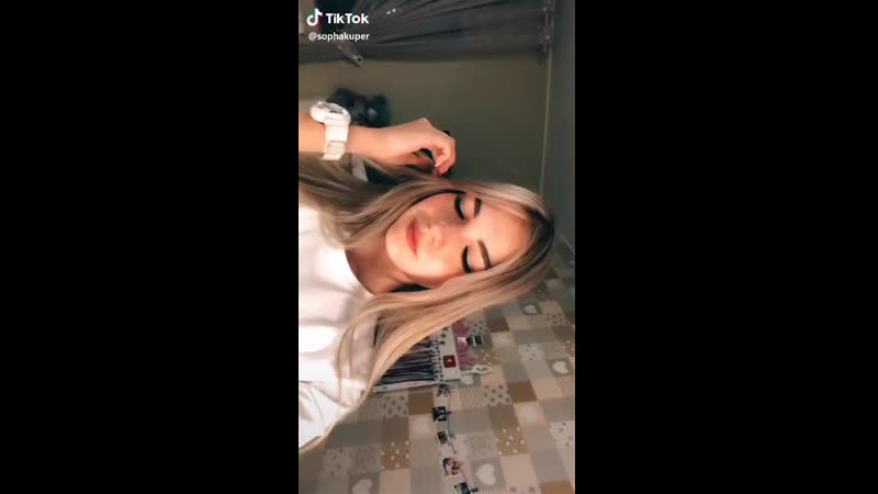 Sopha kuper/tik tok