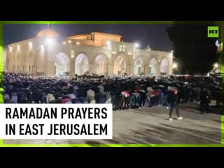 Worshippers fill al aqsa mosque on third friday of ramadan