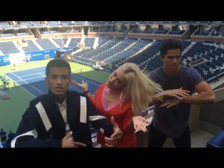 Having fun with #nbt featured artist @jordan fisher, @zaralarsson and @alexaiono at @aakidsday #aakd 🎾🎉