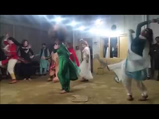 New local dance in mardan with song ze prak yem da asman by nazia iqbal if you e